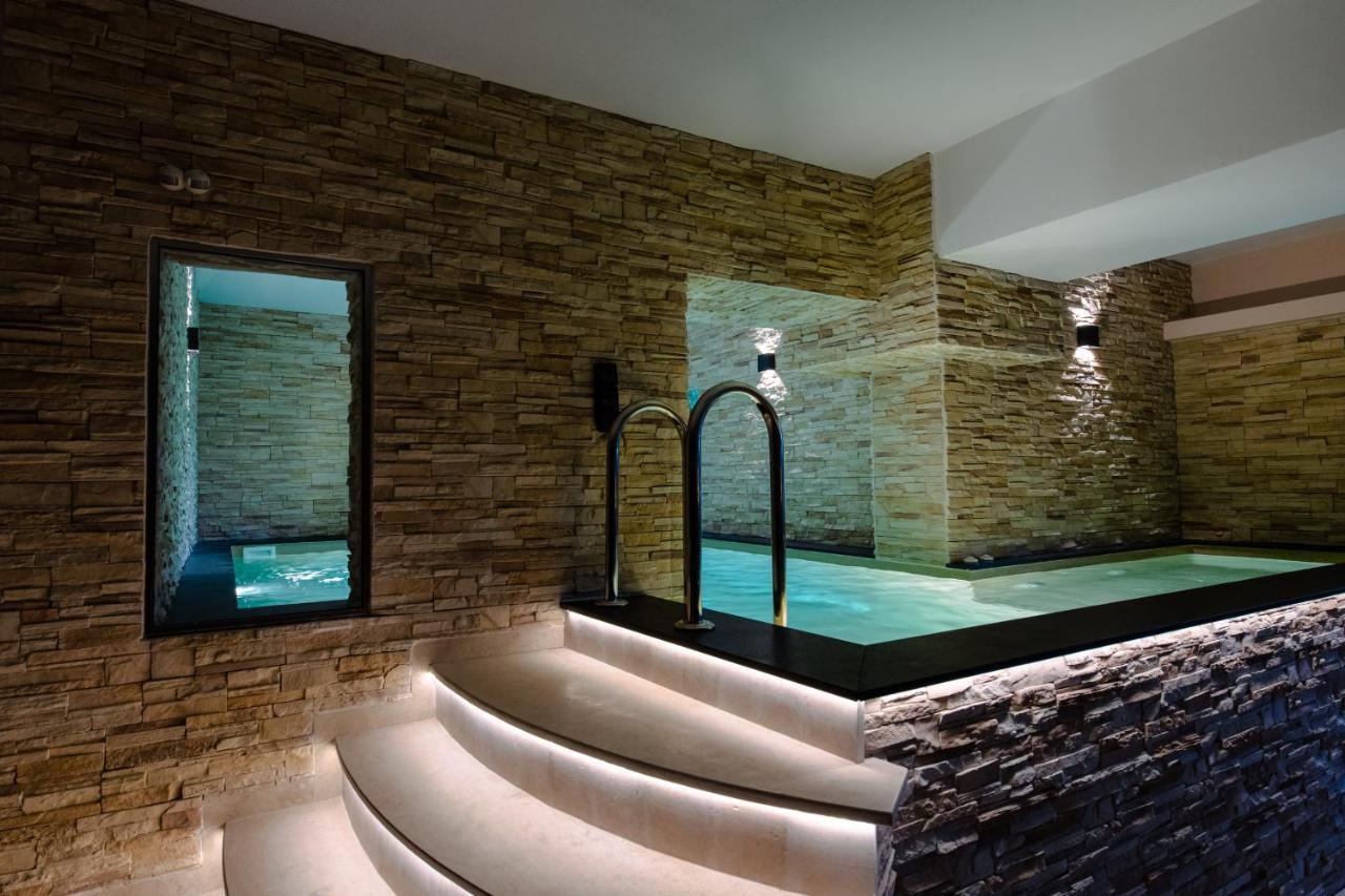 Villa Mairi - 2 Private Pools & Game Room Near Athens Salamis Luaran gambar